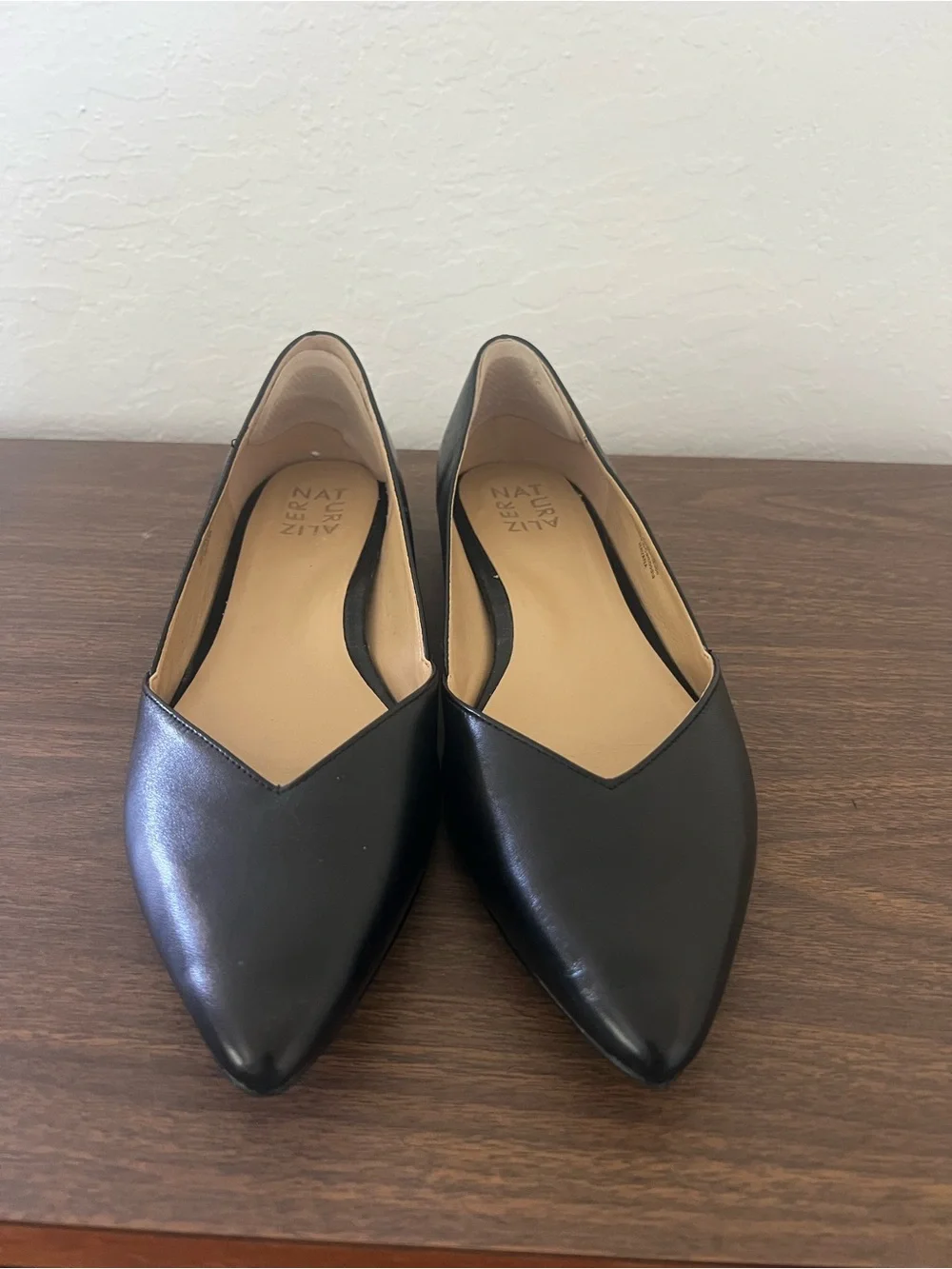 Naturalizer Black Pointed V-Cut Leather Flats - Women's Slip-On